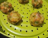 A picture of step 3 of Steamed veggies ball.