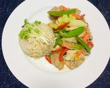 Foto del paso 3 de la receta: Wok de pollo salteados con vegetales y arroz integral!