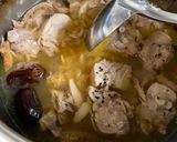 A picture of step 3 of Korean Chicken Soup.