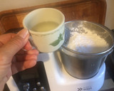 Foto del paso 3 de la receta: Cocina para parejas: Budín al lemoncello