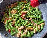 Foto langkah ke 4 dari resep Tumis Kacang Panjang Tempe.