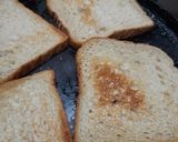 A picture of step 2 of Bread Masala.