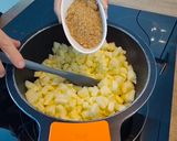 Foto del paso 2 de la receta: Milhojas de queso fresco y compota de manzana