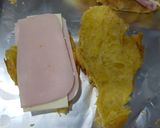 Foto del paso 7 de la receta: Croasanes de JamónCocido/Chopped y Queso al horno!!🥐