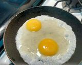 A picture of step 3 of Huevos Rancheros with Almond Mole.