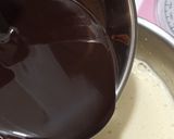 Foto langkah ke 4 dari resep Fudgy Brownies Cupcake.