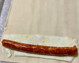 Foto del paso 3 de la receta: Bocados de hojaldre rellenos de chistorra