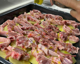 Foto del paso 5 de la receta: Chuletas de cordero con piñones