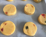 ট্যুটি ফ্রুটি কুকিজ (tutti frutti cookies recipe in Bengali) রেসিপি ধাপ - 4 ছবি