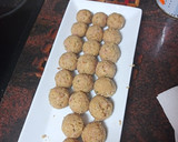 Foto del paso 4 de la receta: Buñuelos de garbanzos, salchicha y brotes de soja