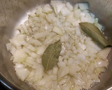 Foto del paso 2 de la receta: Potaje de acelgas con albóndigas de gamba y merluza