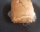 A picture of step 3 of Masala pav.