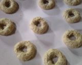 Foto langkah ke 3 dari resep Donat Pisang Wijen.