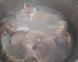 Foto langkah ke 1 dari resep Ayam goreng laos dengan bumbu instan.