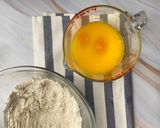 A picture of step 2 of Easy vanilla muffins.