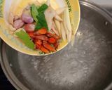 รูปขั้นตอนการทำที่ 2 ของ ไก่ต้มขมิ้น