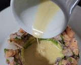 Foto del paso 7 de la receta: Timbal de salmón y camarones con salsa de camarones