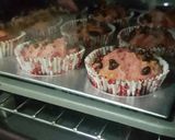 A picture of step 11 of Strawberry Yoghurt Muffin.