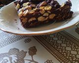 Foto del paso 3 de la receta: Postre de Chocolate, maní y copos de maíz😋