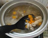Foto langkah ke 2 dari resep Sup Ayam Simple.