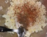 A picture of step 3 of Boiled Egg Creamy Sandwich.