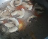 A picture of step 3 of Chicken haam chhoy soup.