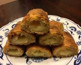 A picture of step 3 of California Farm Baked Brie Puff Pastry and Mango Chutney.