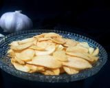 Foto langkah ke 5 dari resep Bawang Putih Goreng Renyah.