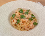 Foto del paso 5 de la receta: Espaguetis con langostinos al ajillo
