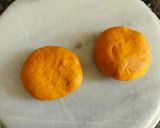 A picture of step 8 of Tricolour crispy pockets with tricolour filling.