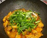 รูปขั้นตอนการทำที่ 2 ของ ไก่ผัดพริกเผา