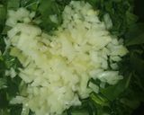 Foto del paso 1 de la receta: Sateado de zapallitos y acelga