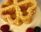 Foto del paso 5 de la receta: Flores de Carnaval sobre cama de crema pastelera