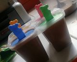 Foto langkah ke 8 dari resep Milo Popsicles.