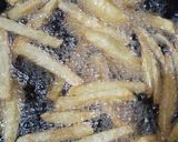 A picture of step 2 of Crispy crunchy french fries.