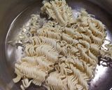 Foto langkah ke 1 dari resep Martabak Mie Kulit Lumpia.