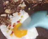 Foto langkah ke 3 dari resep Nasi Goreng Teri Daun Jeruk.