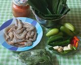 Foto langkah ke 1 dari resep Pepes Udang Belimbing Wuluh.