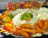 પનીર શશલિક સિઝલર વીથ મખની સોસૅ(paneer shashlik sizzler Recipe in Gujarati) રેસીપી સ્ટેપ8ફોટો