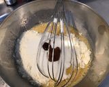 Une image de l'étape 3 de Tarte aux quetsches et pralines roses.