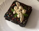 A picture of step 9 of Bread cake with Oreo frosting.