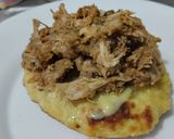 Foto del paso 2 de la receta: Sandwich🥯de pollo🍗bbq, queso🧀y miel mostaza🍯🥪🥯