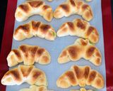 Hình bước làm 5 của món Bánh mì bơ sữa nhân custard lá dứa (ít ngọt)