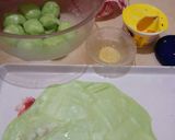 Foto langkah ke 3 dari resep Roti Canai pandan topping suka suka.