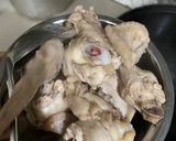 Foto langkah ke 2 dari resep Sop ayam favorit.