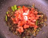 A picture of step 3 of Potato Peas Curry.