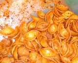 Foto langkah ke 2 dari resep Makaroni goreng bumbu tabur.