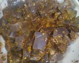 A picture of step 1 of Fry kaleji.
