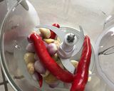 Foto langkah ke 2 dari resep Ayam Goreng Serundeng.