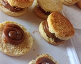 Foto del paso 3 de la receta: Alfajores de Coco Bañados en Chocolate ByN